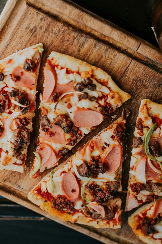 Cheesy Pizza Slices
fast food near me